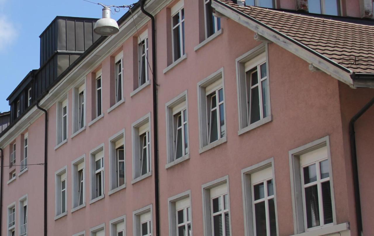 Stay2Night City Center Hostel Zúrich Exterior foto