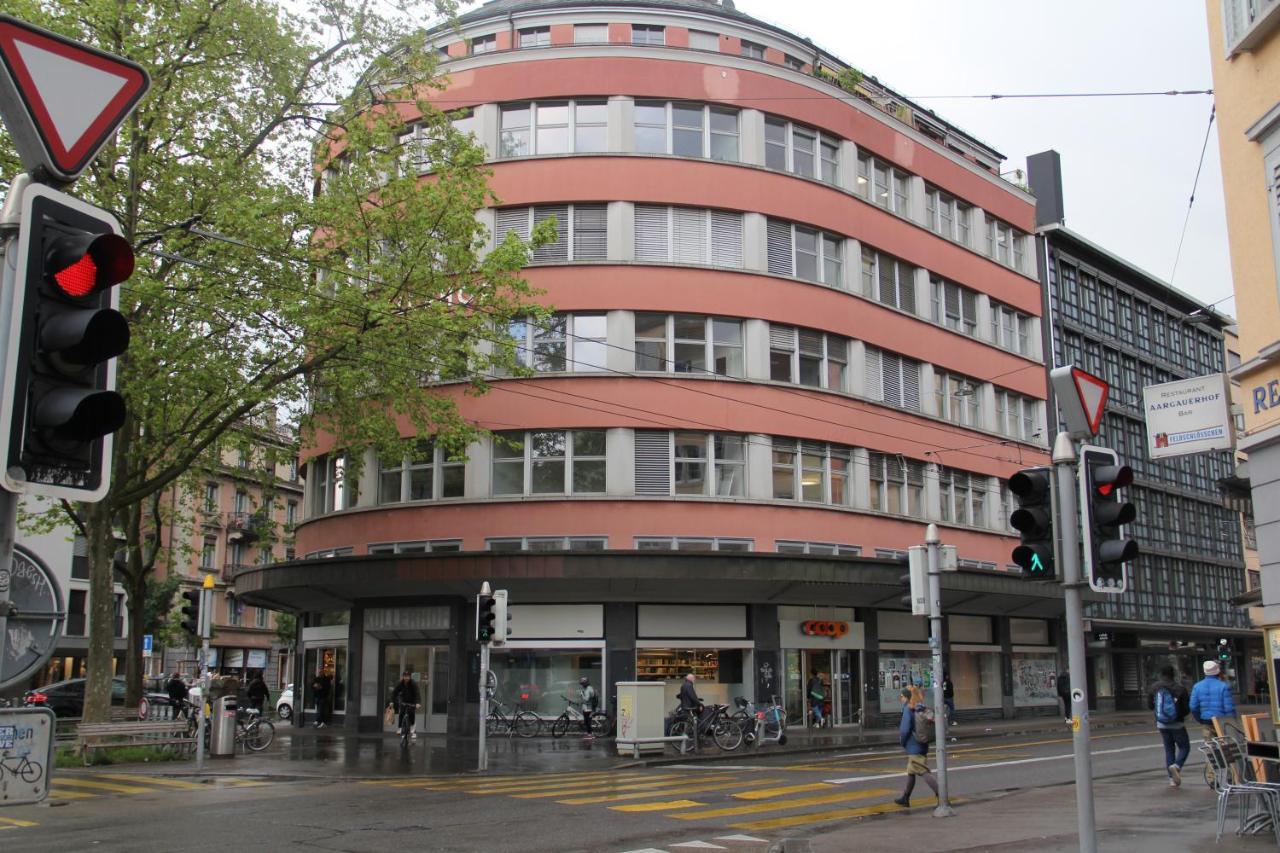 Stay2Night City Center Hostel Zúrich Exterior foto